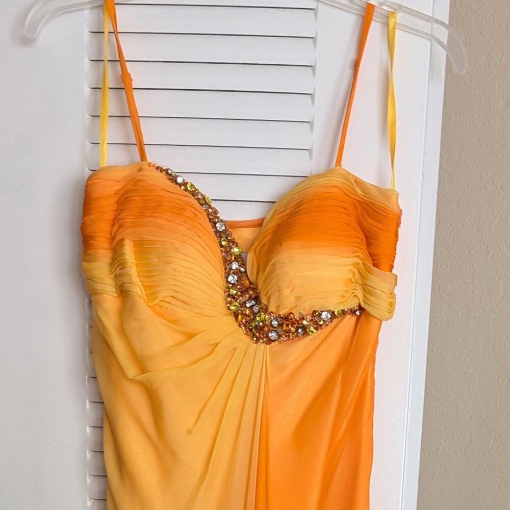 Cache prom/formal dress